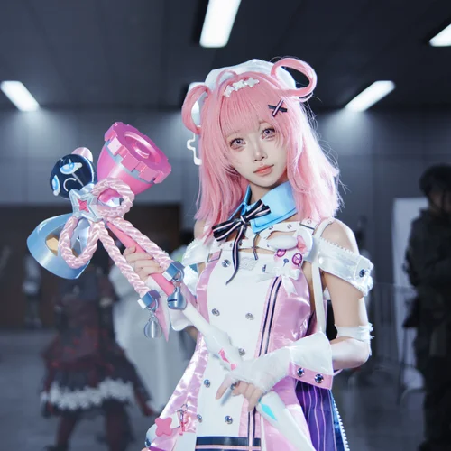 小吱