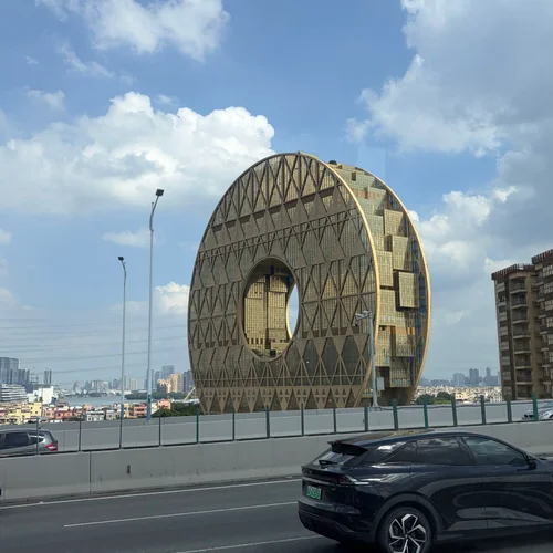 广州圆大厦
